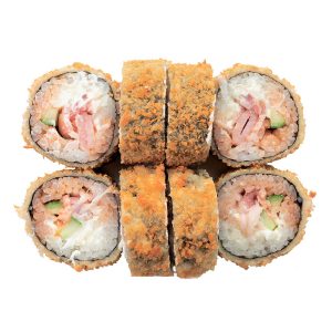 Острый горячий ролл Бекон темпура с беконом и огурцом